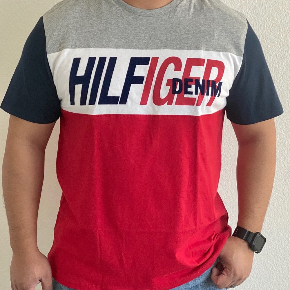 Tommy Hilfiger T-shirt ^